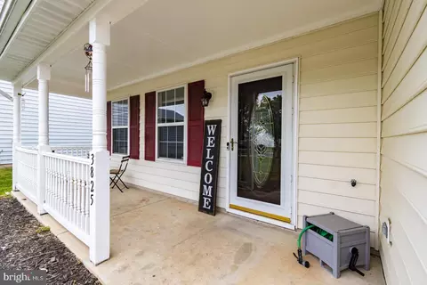Exterior - 3825 Perch Ct, Waldorf, MD 20603 photo 3 of 5