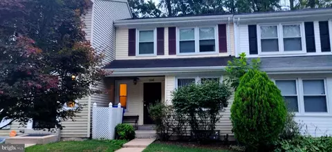 208 Westdale Dr, Waldorf, MD 20601