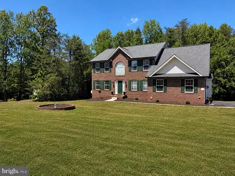 6735 Eastern Hills St, Hughesville, MD 20637