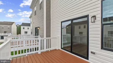 Exterior - 196 Soft Rush Ln, La Plata, MD 20646 photo 2 of 2
