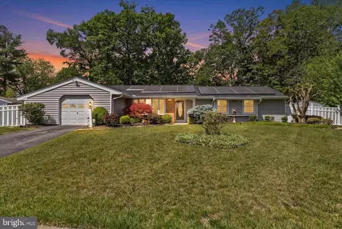 5516 Jeffrey Cir, Waldorf, MD 20601