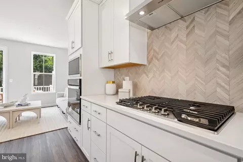 Kitchen - 9743 Gaelic Pl Pl, Waldorf, MD 20601 photo 2 of 4