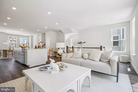 Other - 9743 Gaelic Pl Pl, Waldorf, MD 20601 photo 3 of 11
