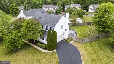 2750 Congress Ct, Waldorf, MD 20603