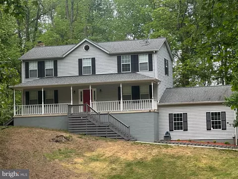7090 Maxwell Dr, Hughesville, MD 20637