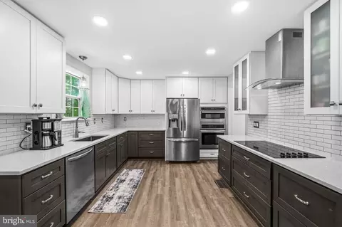 7090 Maxwell Dr, Hughesville, MD 20637