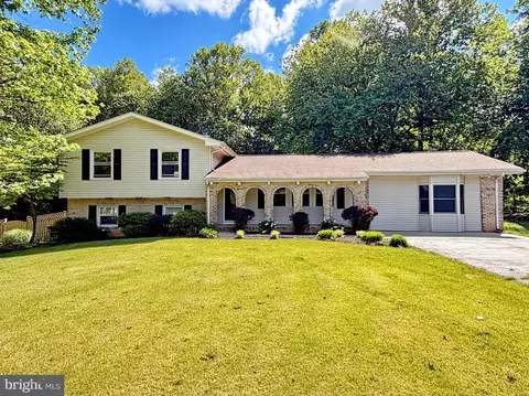 5538 Huckleberry Dr, Bryantown, MD 20617