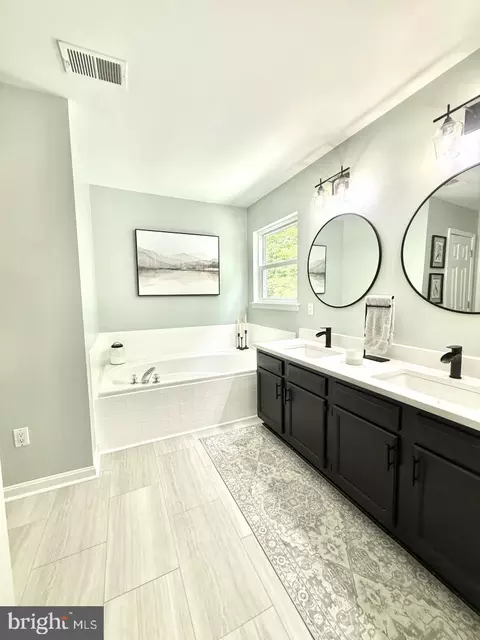 Bath - 4652 Deep Spring Pl, Waldorf, MD 20601 photo 2 of 5