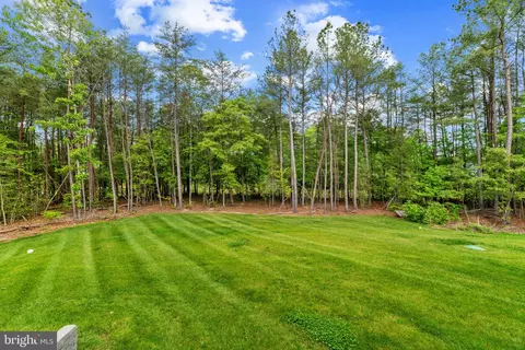 Exterior - 3567 Longleaf Pine Ct, Brandywine, MD 20613 photo 8 of 11