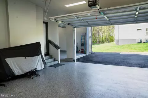 Entry Way - 3567 Longleaf Pine Ct, Brandywine, MD 20613 photo 2 of 17