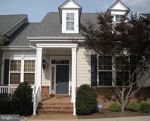 10 Steeplechase Dr, La Plata, MD 20646