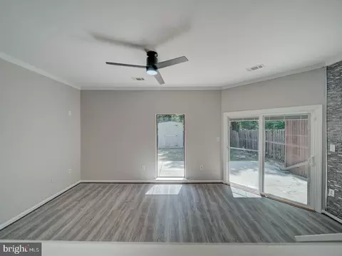 Living - 24 Keepsake Pl, Waldorf, MD 20602 photo 1 of 10