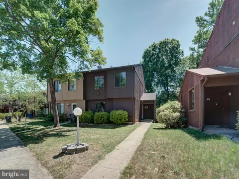 Exterior - 24 Keepsake Pl, Waldorf, MD 20602 photo 1 of 5