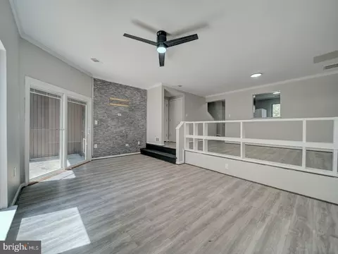 Living - 24 Keepsake Pl, Waldorf, MD 20602 photo 3 of 10