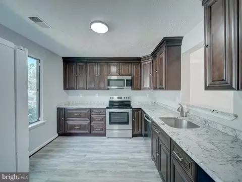 Kitchen - 24 Keepsake Pl, Waldorf, MD 20602 photo 1 of 5