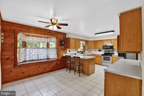 Kitchen - 14575 Honeysuckle Way, Issue, MD 20645 photo 5 of 5