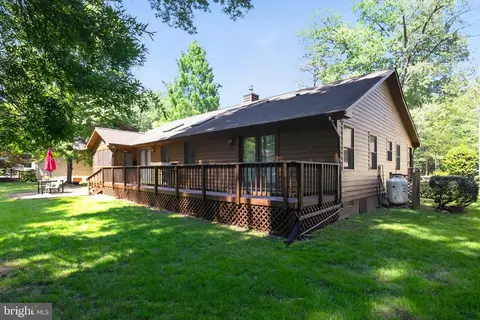 Exterior - 14575 Honeysuckle Way, Issue, MD 20645 photo 5 of 12