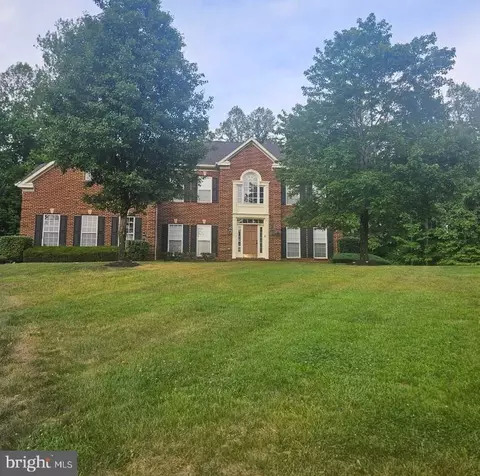 5563 Notched Beak Ct, Waldorf, MD 20601
