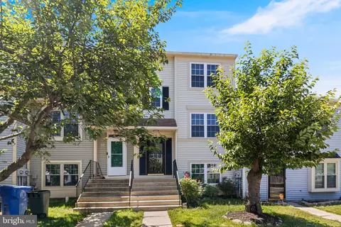 102 Riverside Run Dr, Indian Head, MD 20640