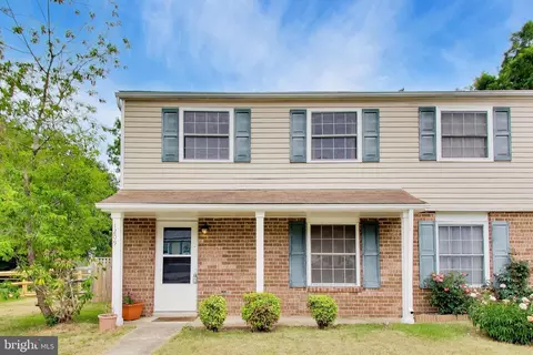 1209 Bannister Cir, Waldorf, MD 20602