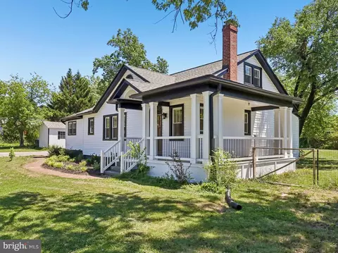 403 Prospect St, La Plata, MD 20646