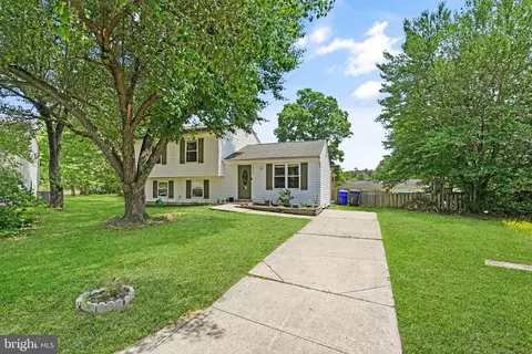 4600 Taylor Ct, Waldorf, MD 20602