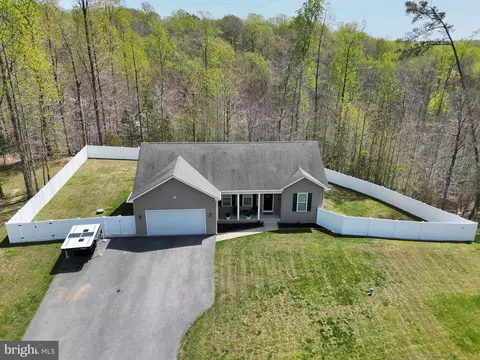 7098 Quicktree Pl, Hughesville, MD 20637