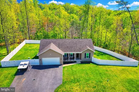 7098 Quicktree Pl, Hughesville, MD 20637