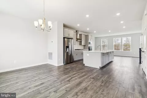 Entry Way - 2767 Bear Claw Pl, Waldorf, MD 20601 photo 1 of 9