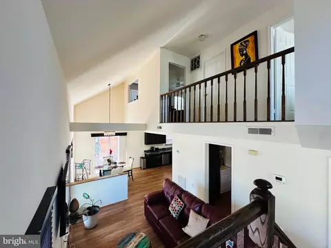 Entry Way - 3433 A Azalea Pl, Waldorf, MD 20602 photo 4 of 8