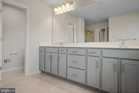 Entry Way - 15115 Bayshire Pl, Swan Point, MD 20645 photo 14 of 18