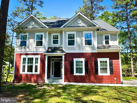 15115 Bayshire Pl, Swan Point, MD 20645