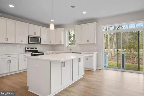 Kitchen - 15115 Bayshire Pl, Swan Point, MD 20645 photo 2 of 2