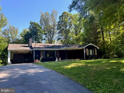 12081 Laplata Rd, Waldorf, MD 20602