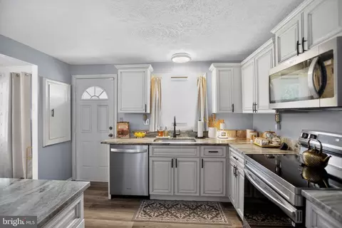 Kitchen - 2413 Pinefield Rd, Waldorf, MD 20601 photo 3 of 3