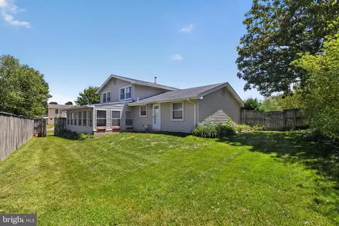 Exterior - 2413 Pinefield Rd, Waldorf, MD 20601 photo 2 of 4