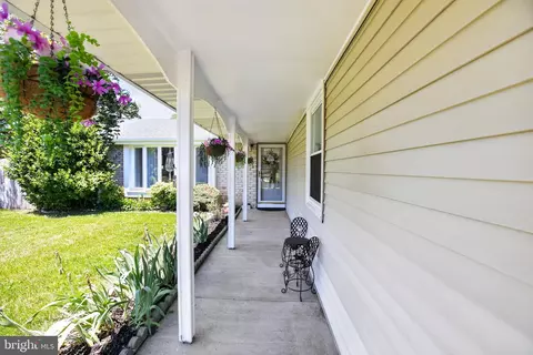 Exterior - 2413 Pinefield Rd, Waldorf, MD 20601 photo 1 of 4