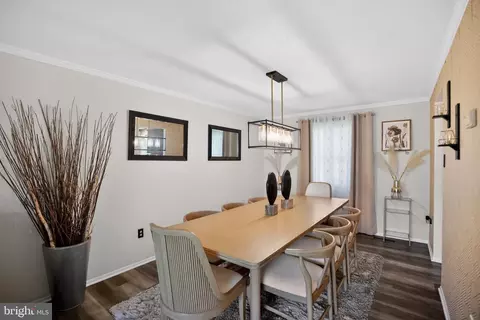 Dining - 2413 Pinefield Rd, Waldorf, MD 20601 photo 2 of 3