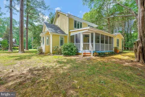 Exterior - 14600 Honeysuckle Way, Issue, MD 20645 photo 7 of 12