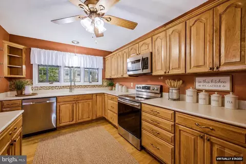 Kitchen - 14600 Honeysuckle Way, Issue, MD 20645 photo 1 of 4