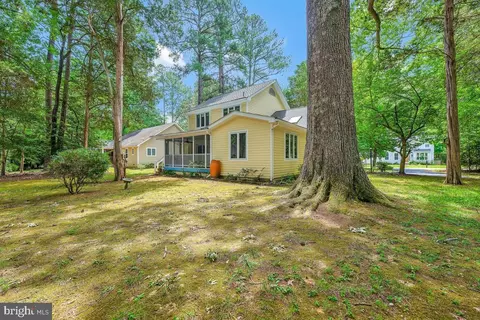 Exterior - 14600 Honeysuckle Way, Issue, MD 20645 photo 8 of 12