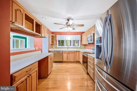 Kitchen - 14600 Honeysuckle Way, Issue, MD 20645 photo 2 of 4