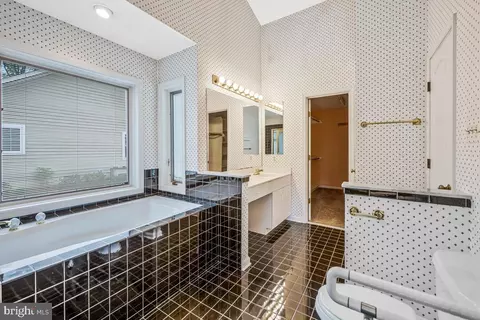 Bath - 14600 Honeysuckle Way, Issue, MD 20645 photo 1 of 4