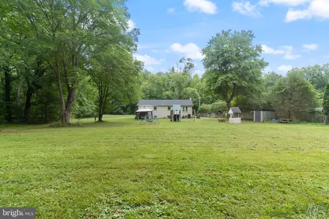 Exterior - 8430 Warren Dr, Pomfret, MD 20675 photo 3 of 4