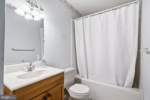 Bath - 215 Compton Rd, Waldorf, MD 20602 photo 1 of 1