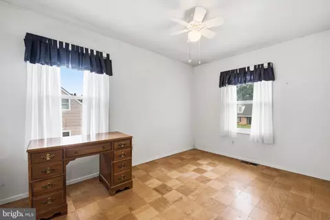 Bedroom - 215 Compton Rd, Waldorf, MD 20602 photo 5 of 8