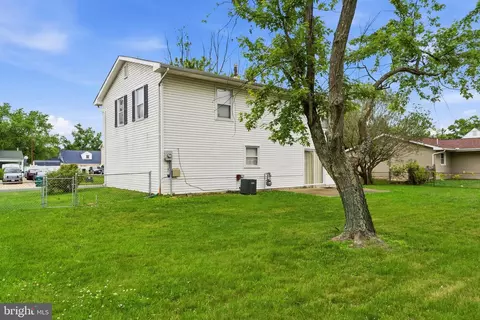 Exterior - 215 Compton Rd, Waldorf, MD 20602 photo 4 of 4