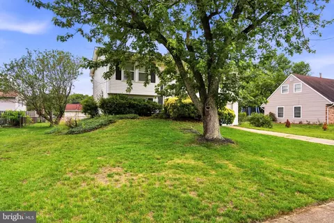 Exterior - 215 Compton Rd, Waldorf, MD 20602 photo 2 of 4