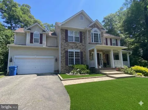 24 Pocahontas Ct, La Plata, MD 20646