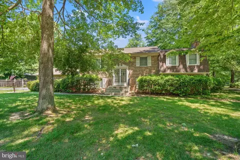 8620 Norman Dr, White Plains, MD 20695